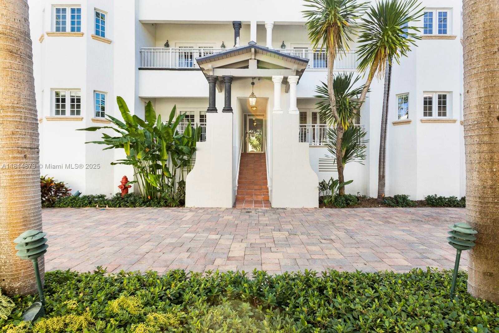 Small Image of 1415 SUNSET HARBOUR #203, Miami Beach Number 8