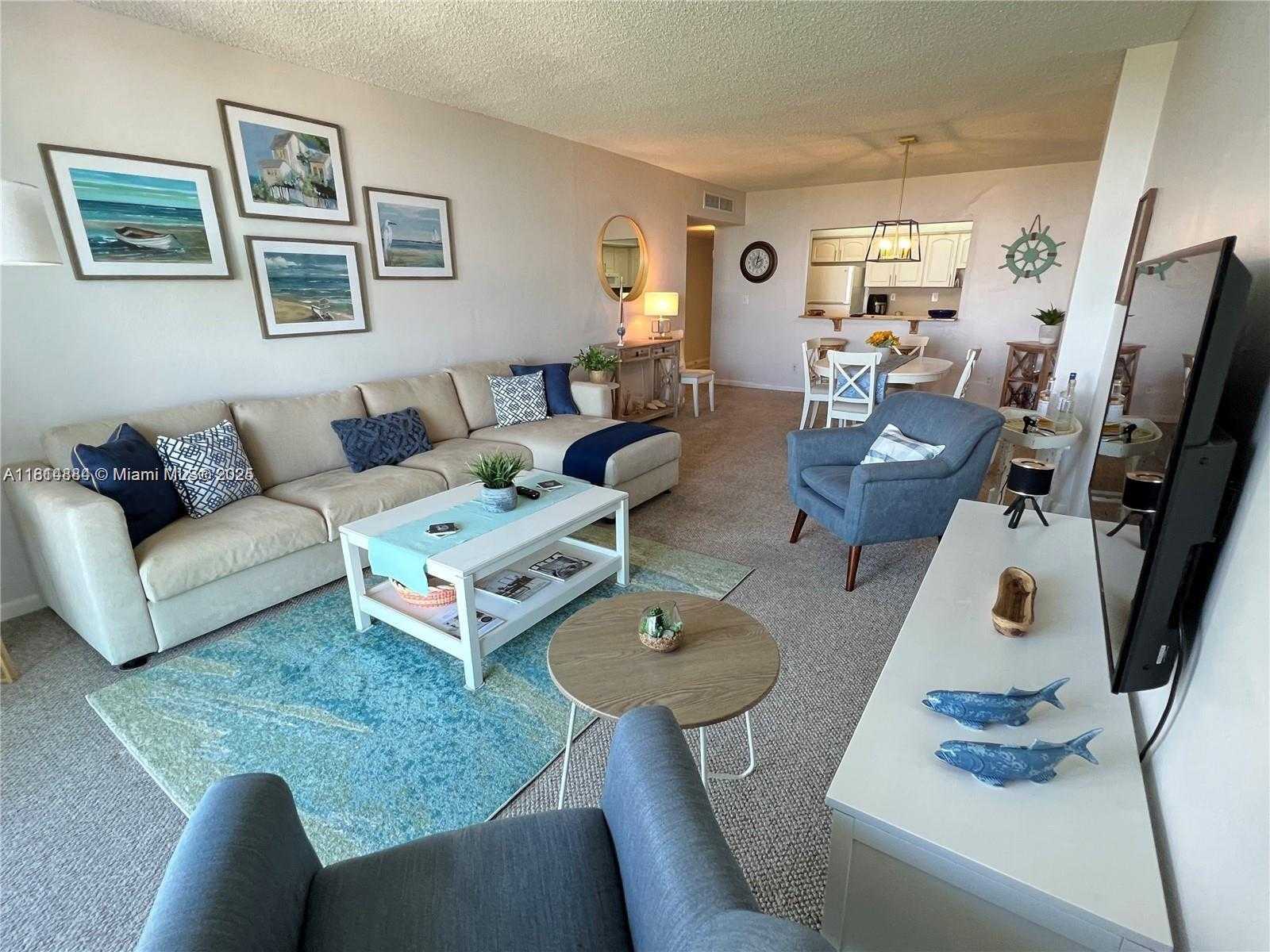 Small Image of 19380 COLLINS AVE #818, Sunny Isles Beach Number 3