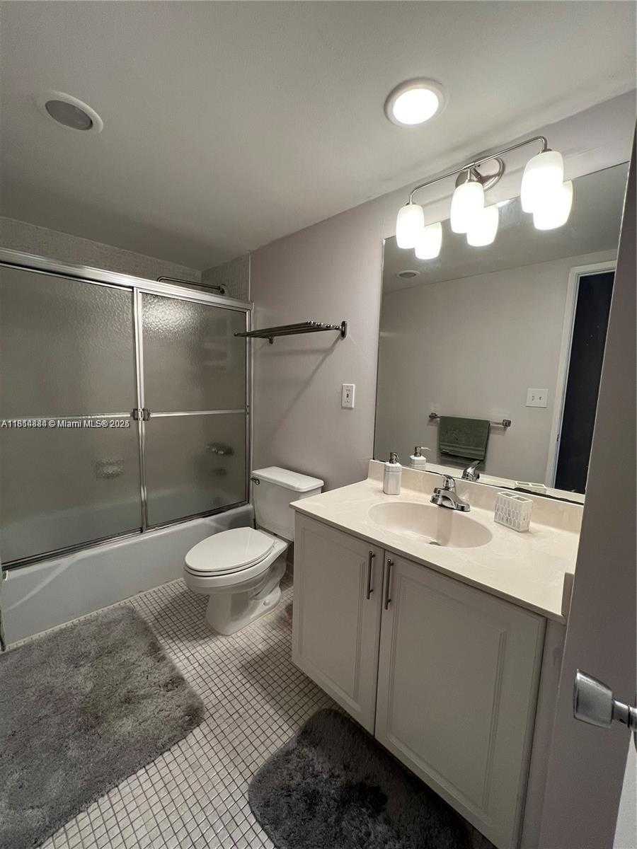 Small Image of 19380 COLLINS AVE #818, Sunny Isles Beach Number 6