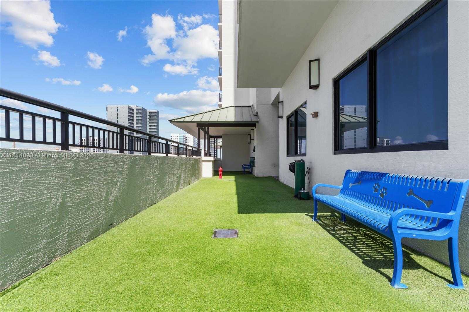 Small Image of 999 SOUTH WEST 1ST AVE #2601, Miami Number 25