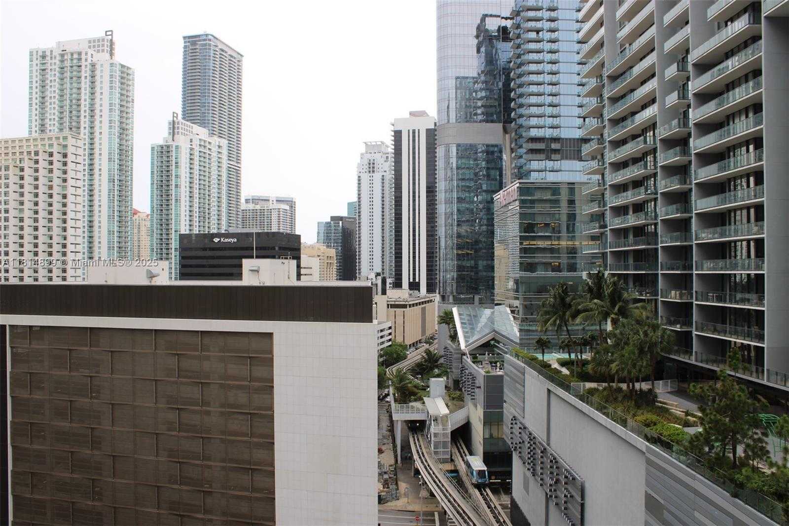 Small Image of 31 SOUTH EAST 6TH ST #1801, Miami Number 33