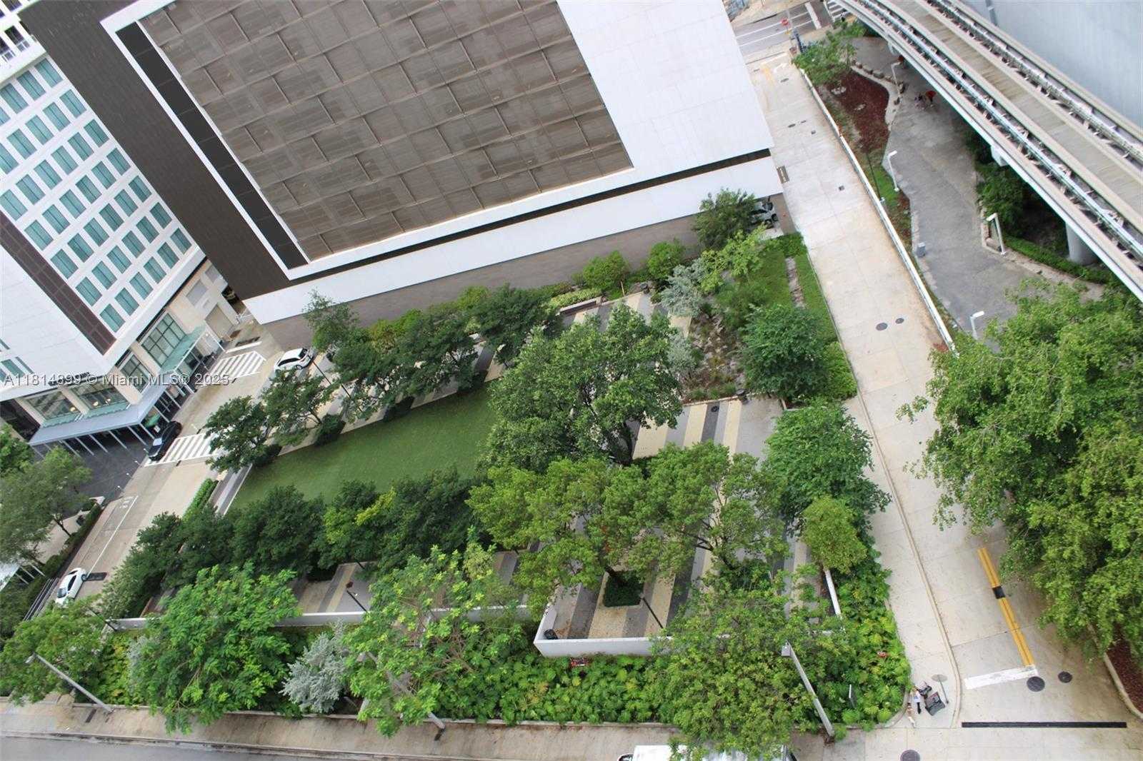 Small Image of 31 SOUTH EAST 6TH ST #1801, Miami Number 36