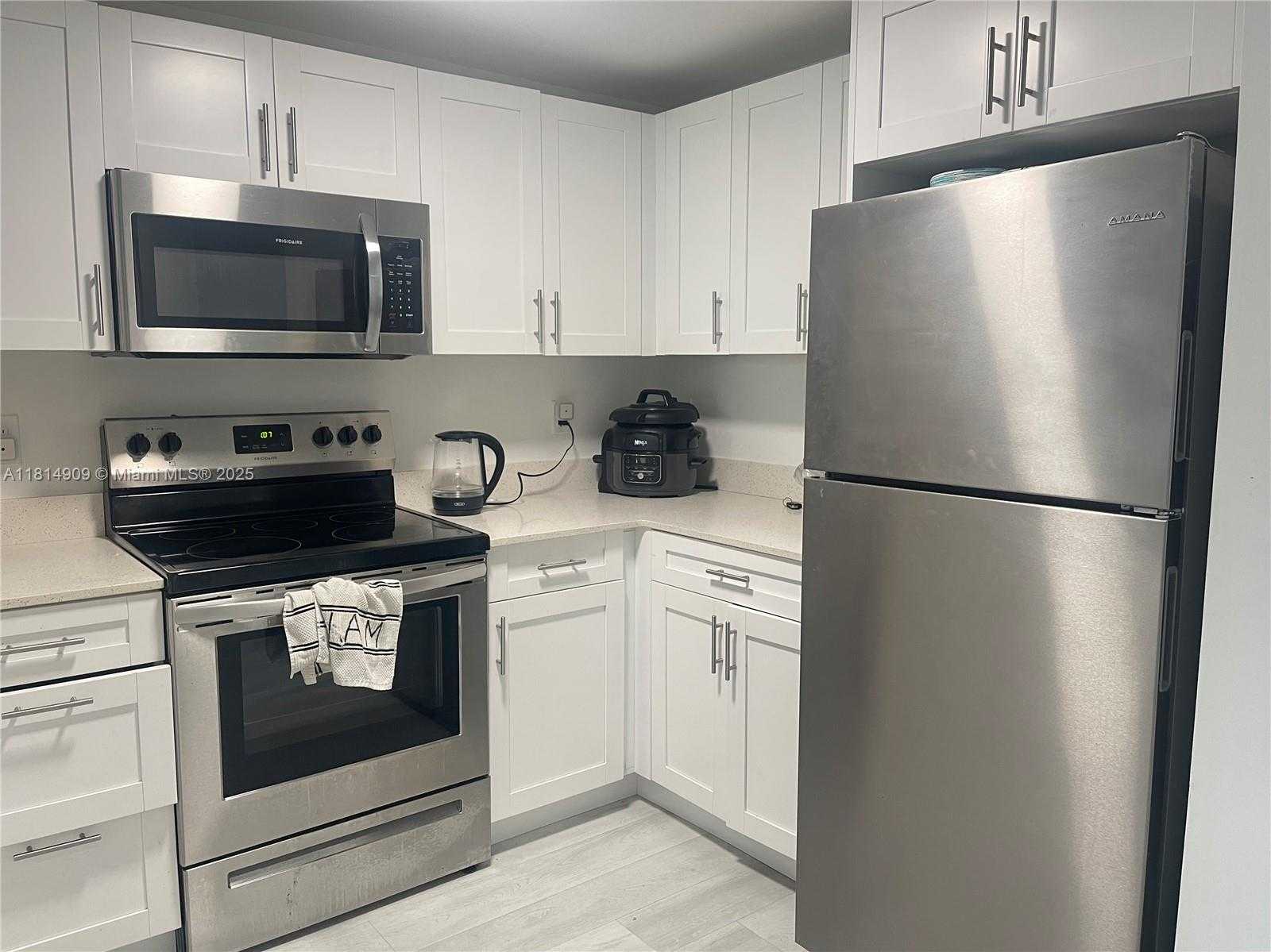Small Image of 1250 SOUTH MIAMI AVE #1910, Miami Number 2