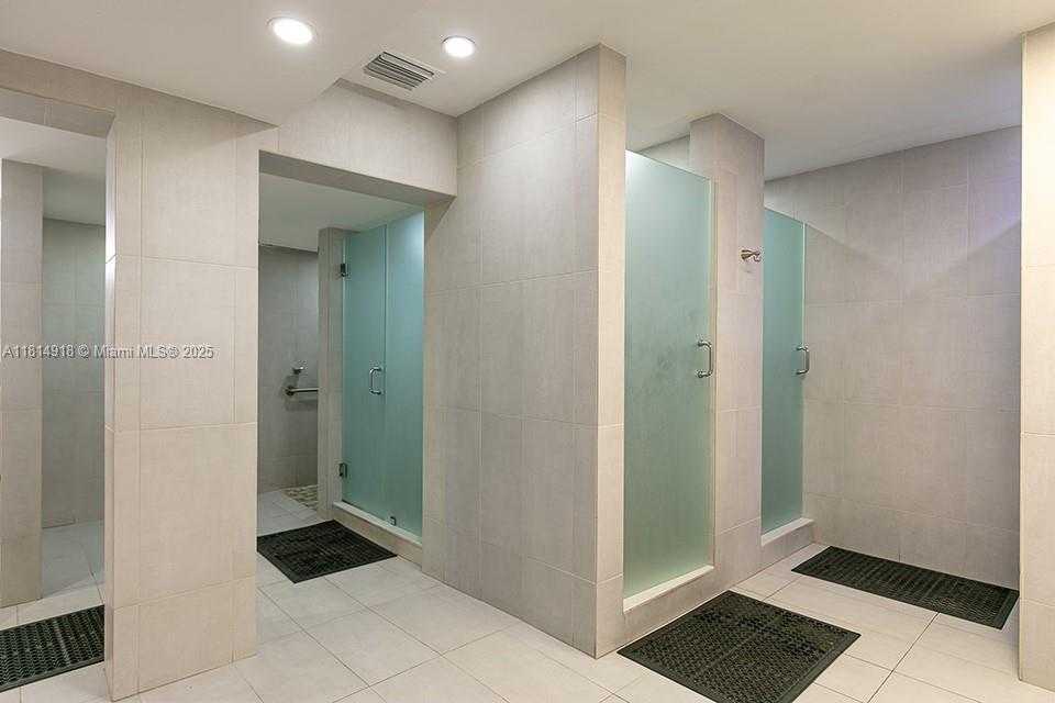 Small Image of 2401 SOUTH OCEAN DR #404, Hollywood Number 39