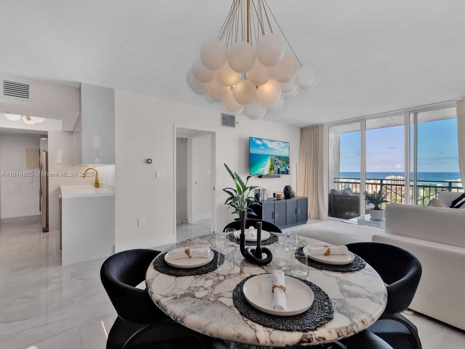 Small Image of 90 ALTON RD #2207, Miami Beach Number 3