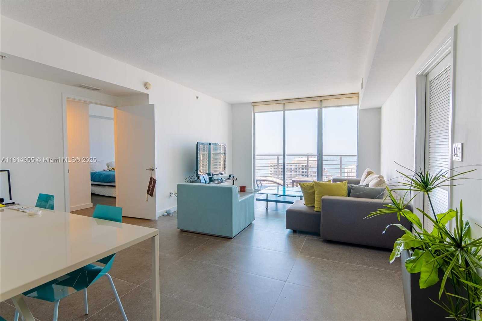 Small Image of 335 SOUTH BISCAYNE BLVD #3707, Miami Number 4