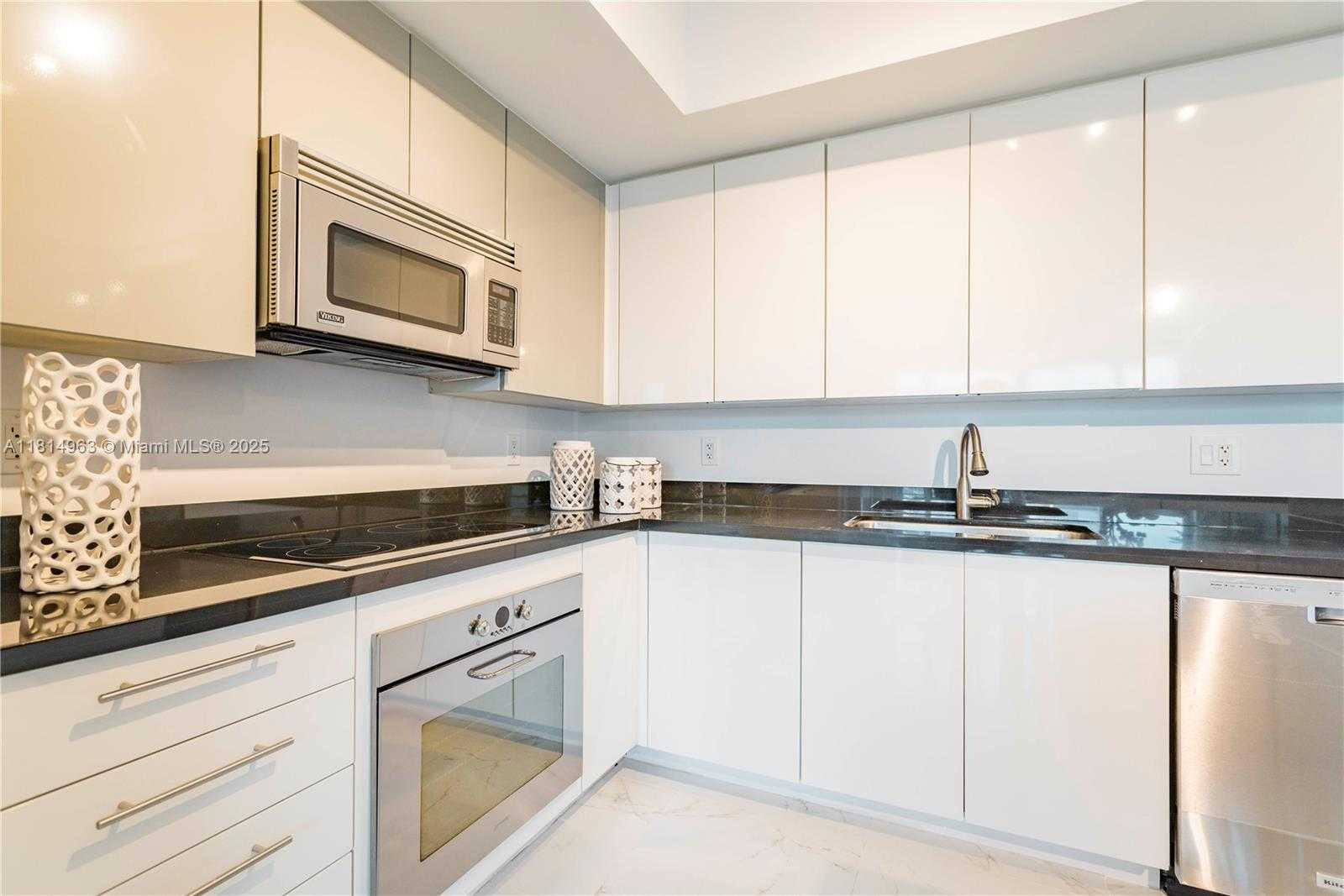 Small Image of 92 SOUTH WEST 3RD ST #4404, Miami Number 18