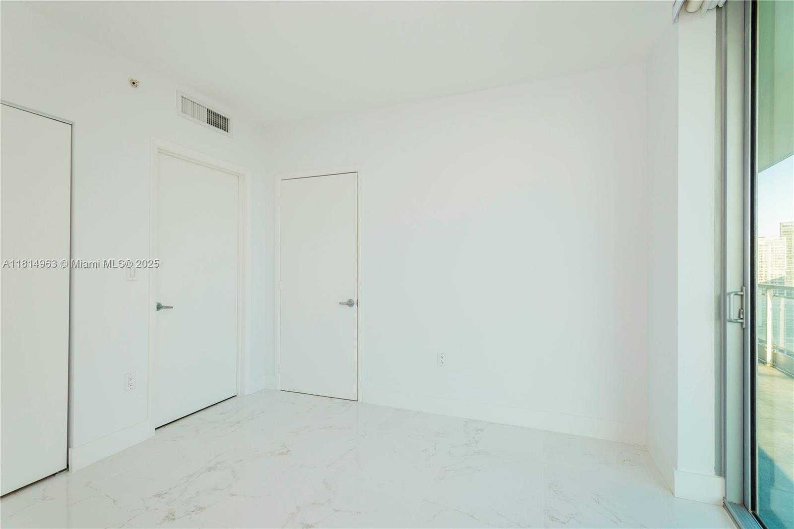 Small Image of 92 SOUTH WEST 3RD ST #4404, Miami Number 22