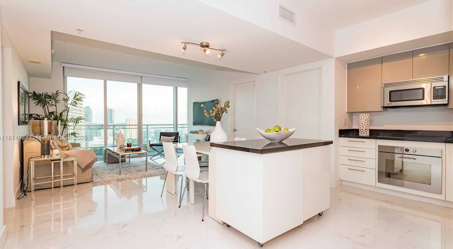Small Image of 92 SOUTH WEST 3RD ST #4404, Miami Number 8