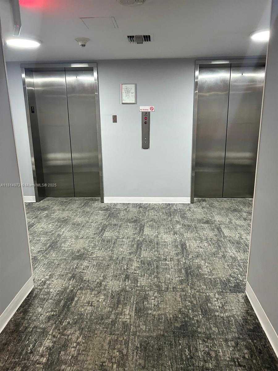 Small Image of 20100 WEST COUNTRY CLUB DR #1503, Aventura Number 19