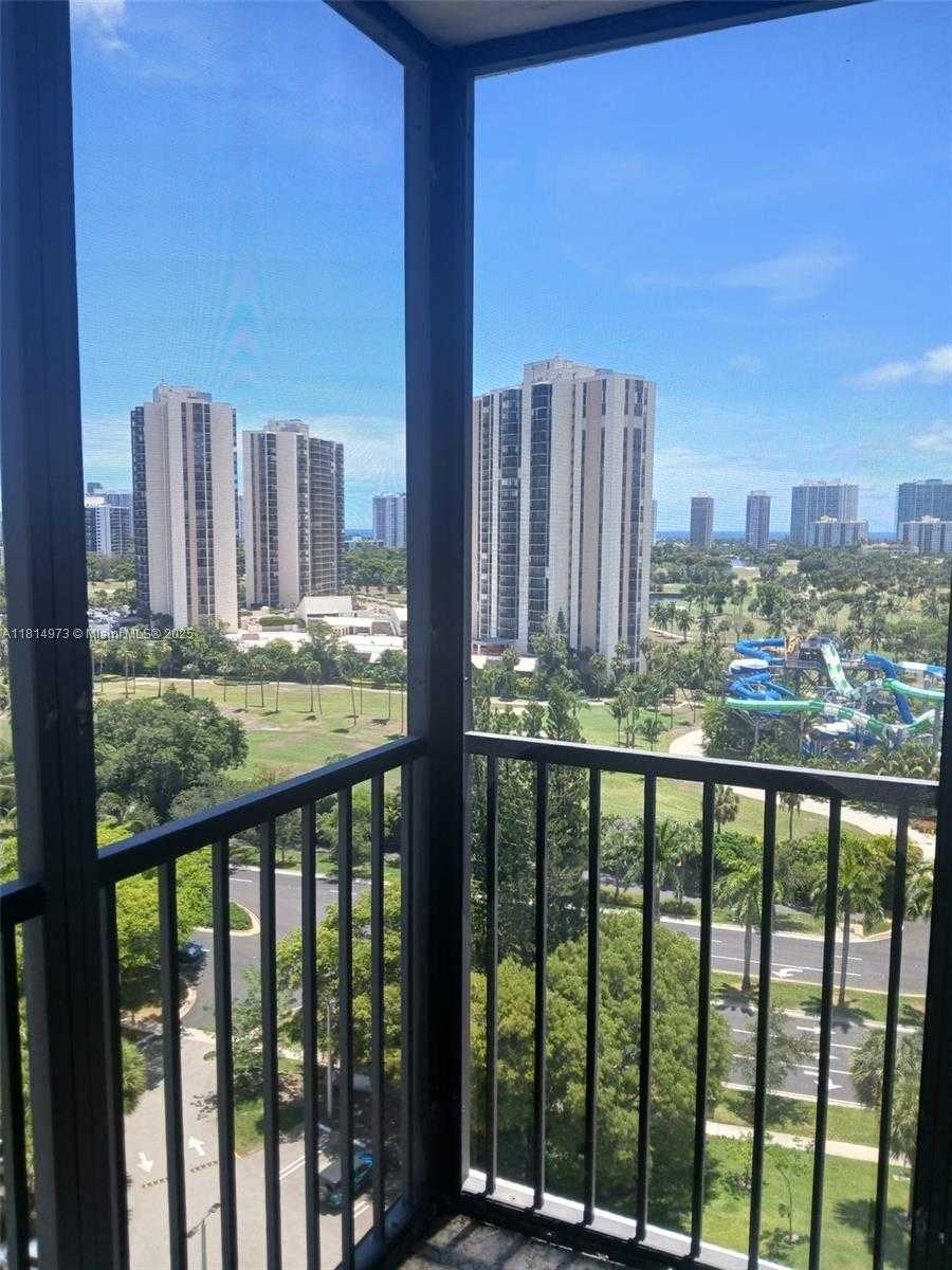 Small Image of 20100 WEST COUNTRY CLUB DR #1503, Aventura Number 20