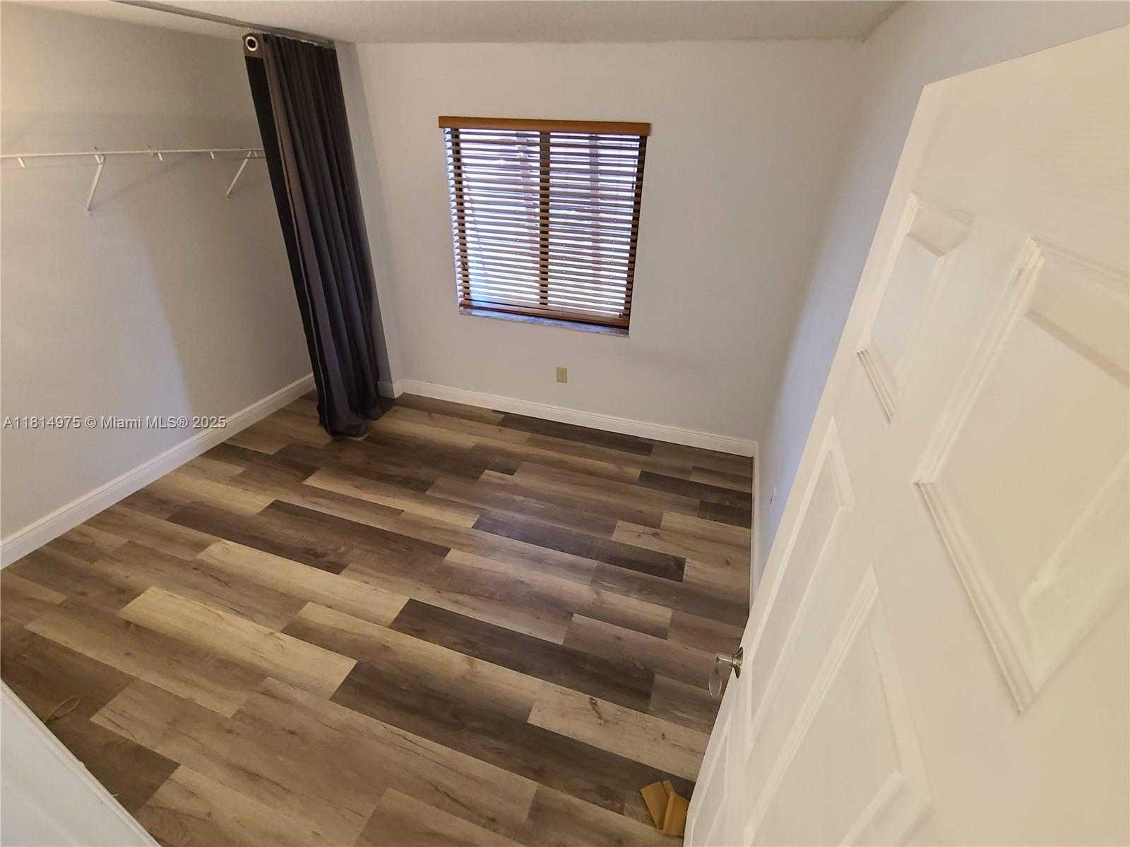 Small Image of 13390 SOUTH WEST 91ST TER #C, Miami Number 16