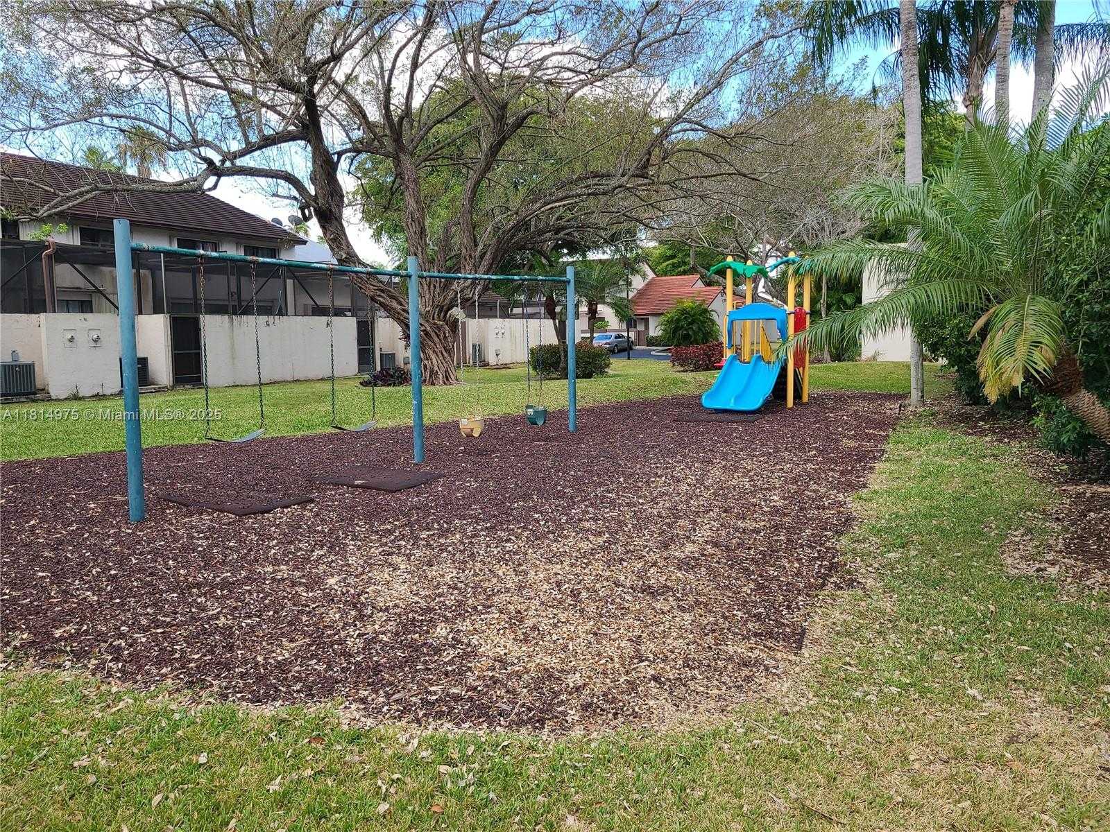 Small Image of 13390 SOUTH WEST 91ST TER #C, Miami Number 19