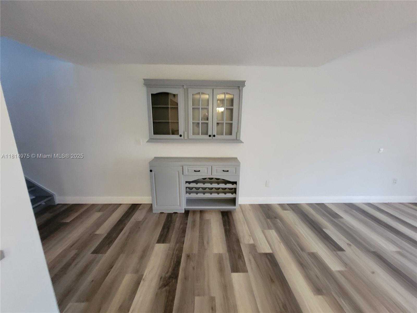 Small Image of 13390 SOUTH WEST 91ST TER #C, Miami Number 4