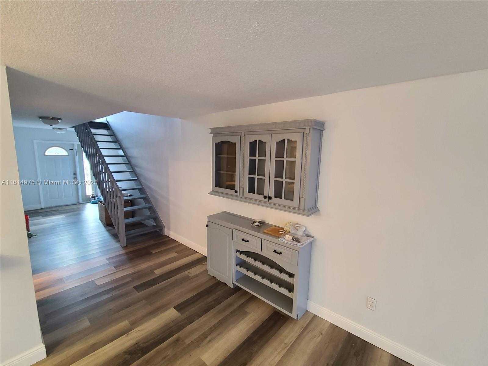 Small Image of 13390 SOUTH WEST 91ST TER #C, Miami Number 6