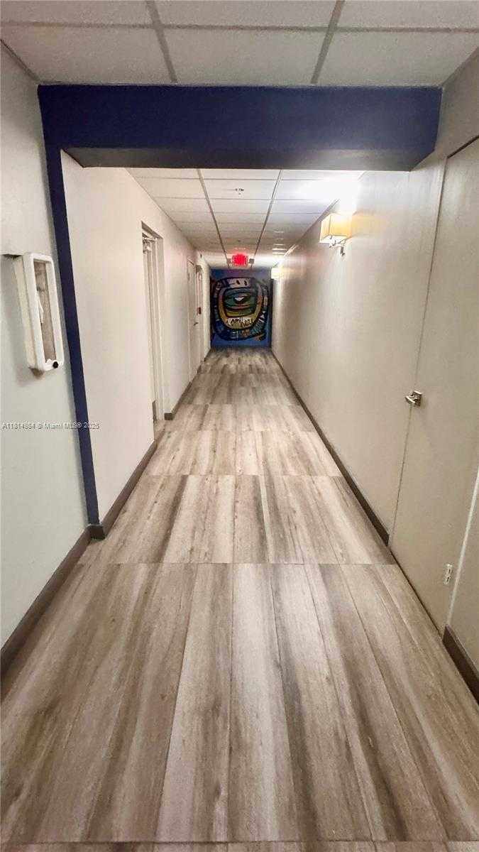 Small Image of 2829 INDIAN CREEK DR #509, Miami Beach Number 15