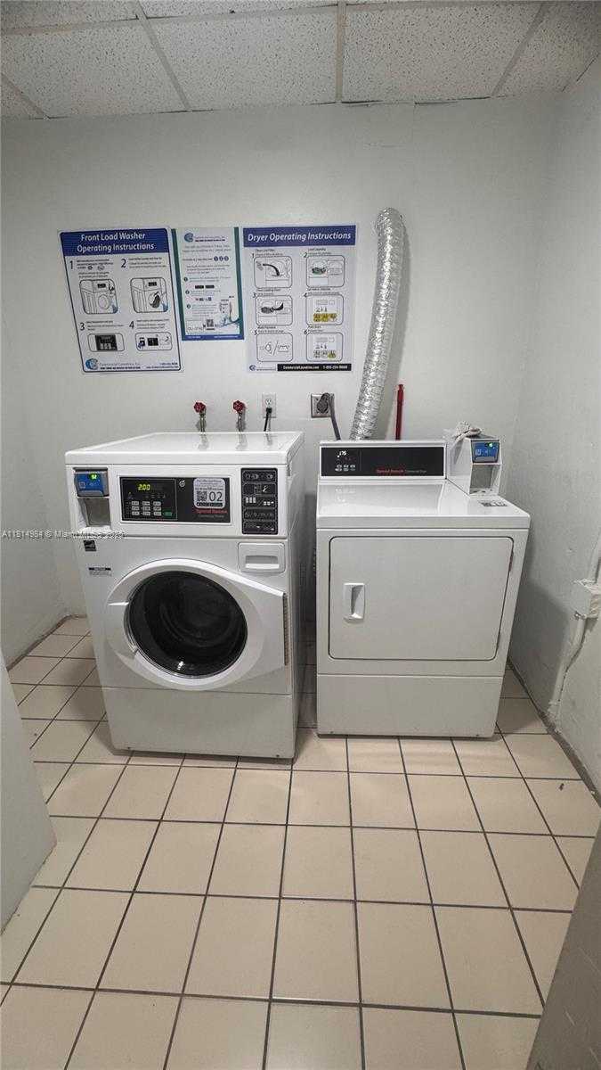 Small Image of 2829 INDIAN CREEK DR #509, Miami Beach Number 17