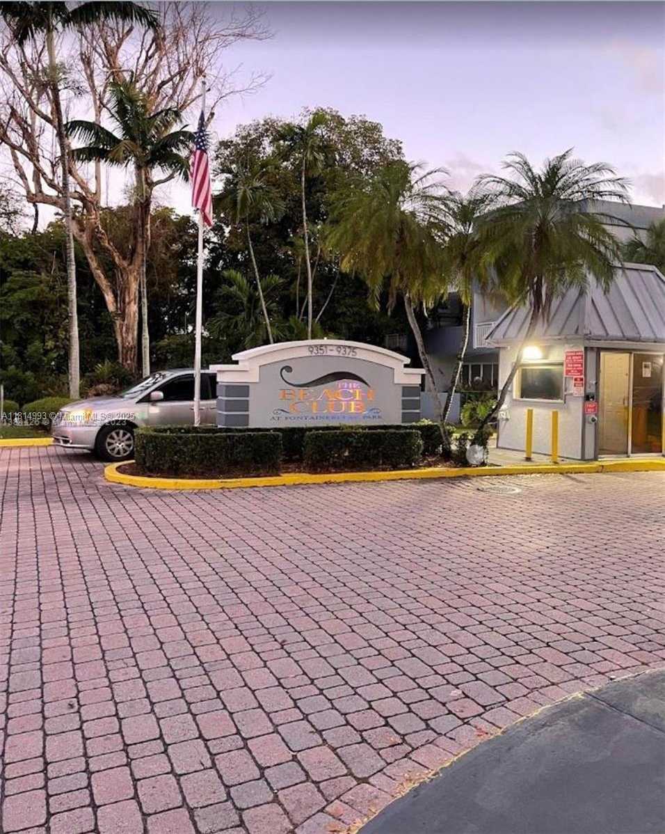 Small Image of 9351 FONTAINEBLEAU BLVD #B311, Miami Number 10
