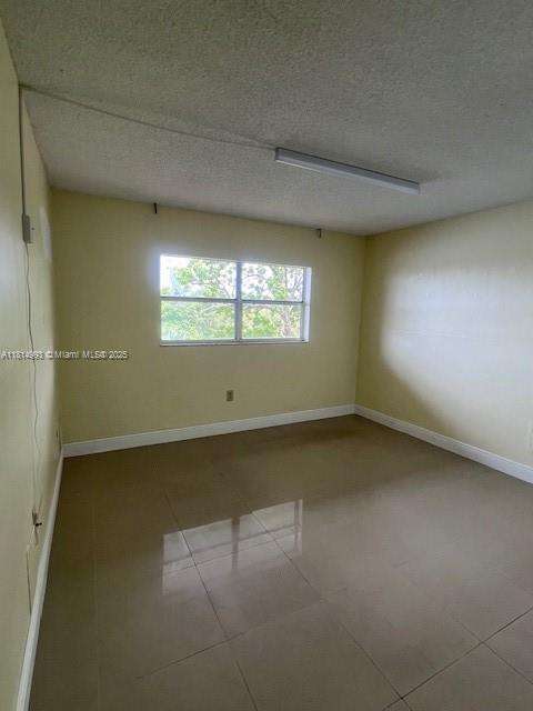 Small Image of 9351 FONTAINEBLEAU BLVD #B311, Miami Number 5