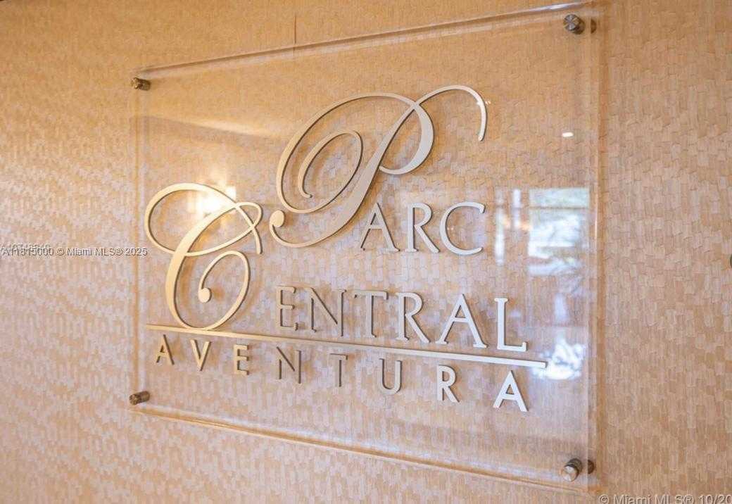 Small Image of 3300 NORTH EAST 191ST ST #905, Aventura Number 11