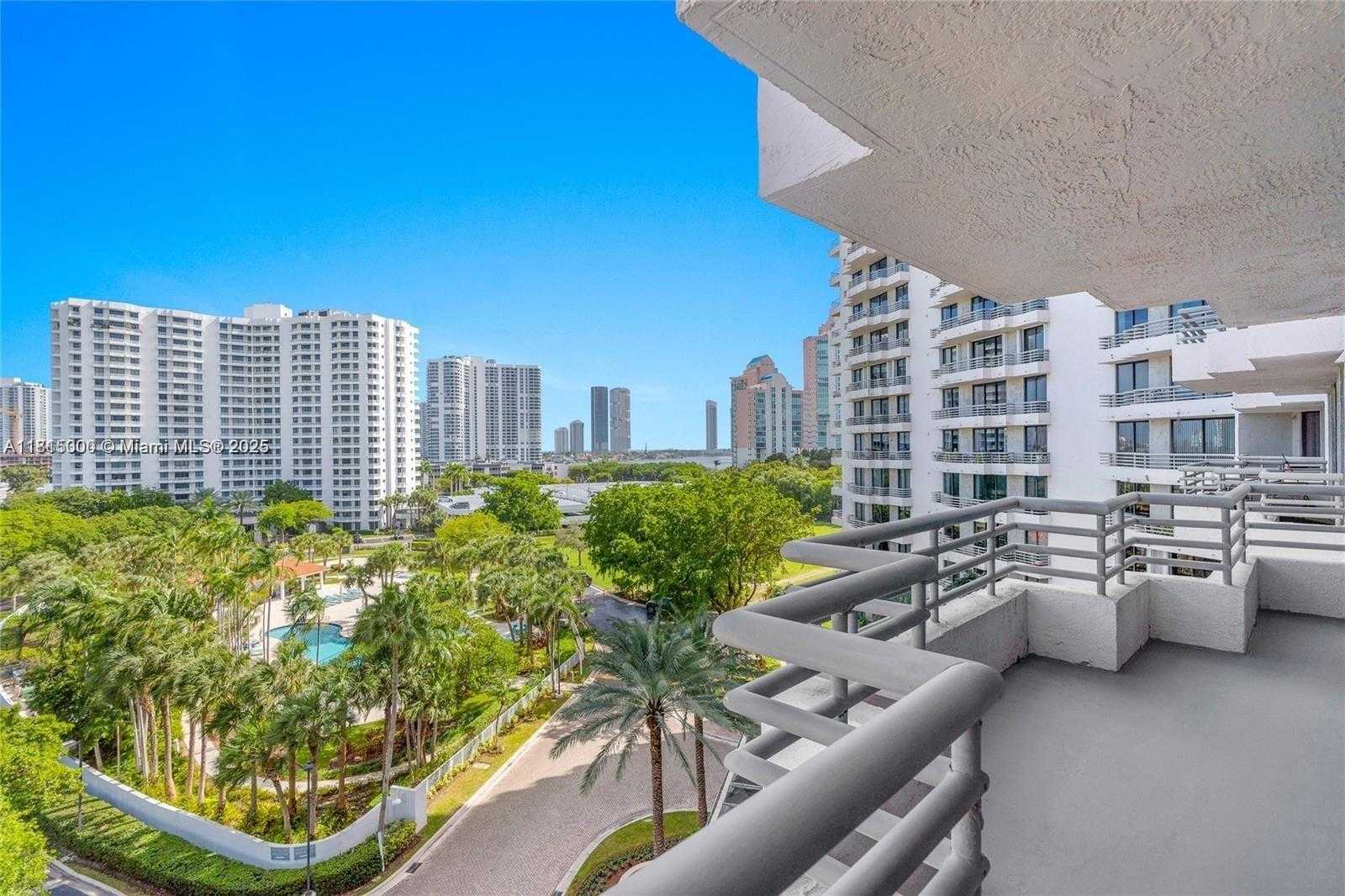 Small Image of 3300 NORTH EAST 191ST ST #905, Aventura Number 17