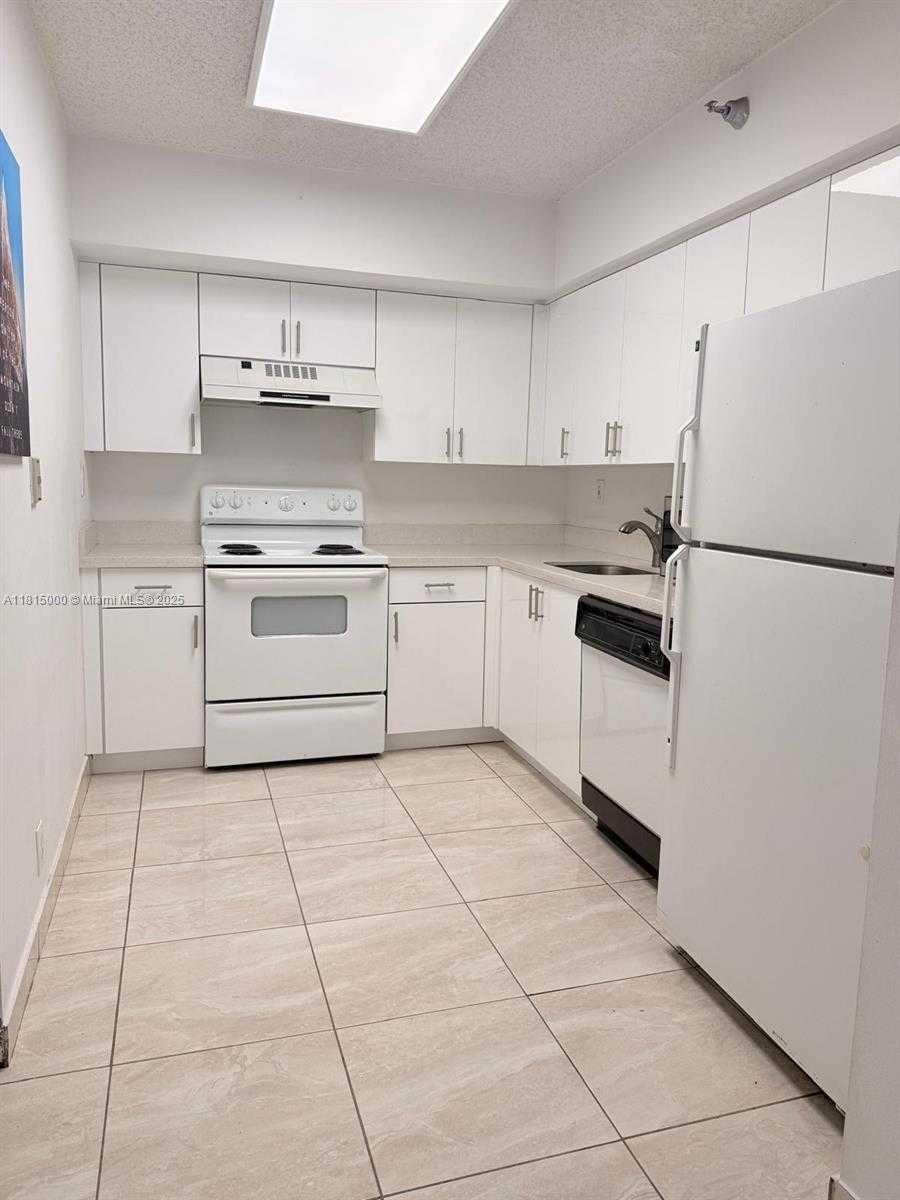 Small Image of 3300 NORTH EAST 191ST ST #905, Aventura Number 21