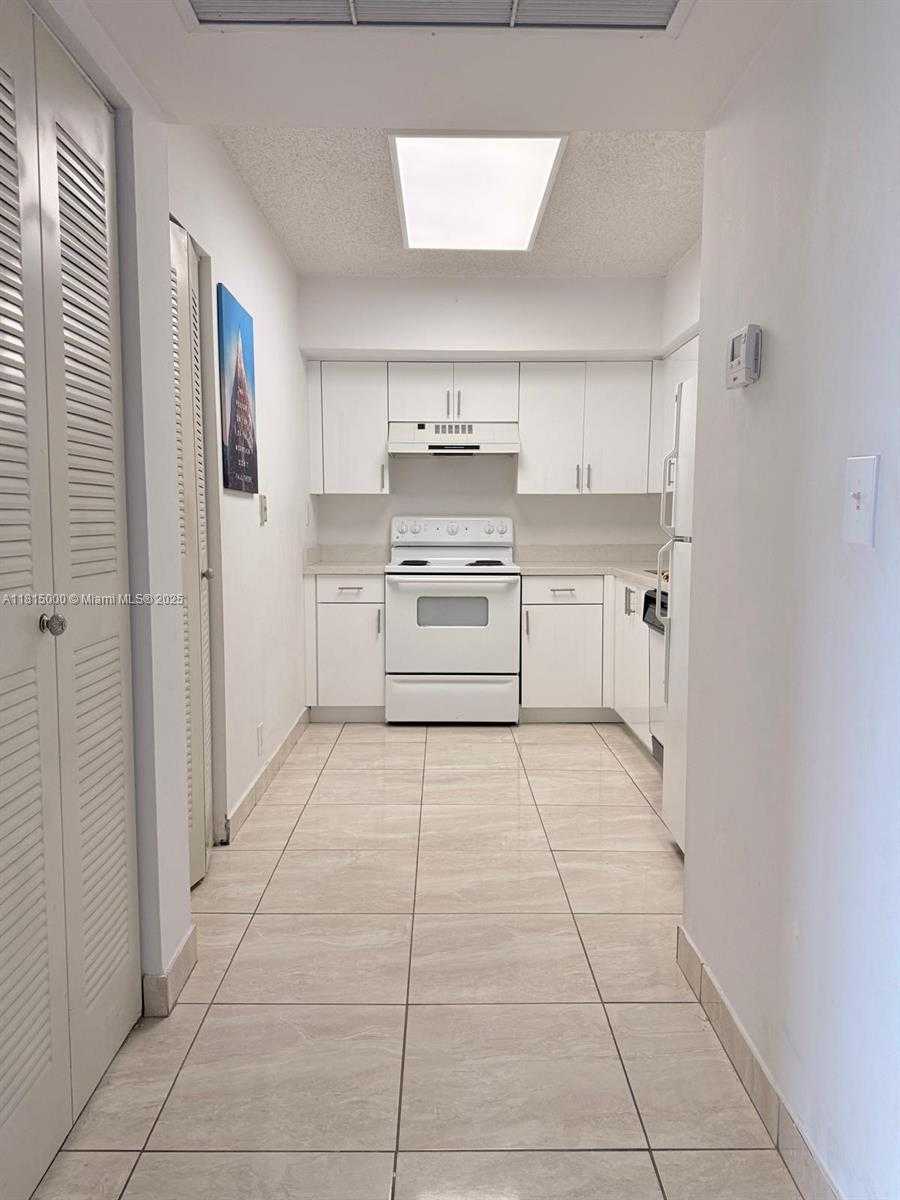 Small Image of 3300 NORTH EAST 191ST ST #905, Aventura Number 23