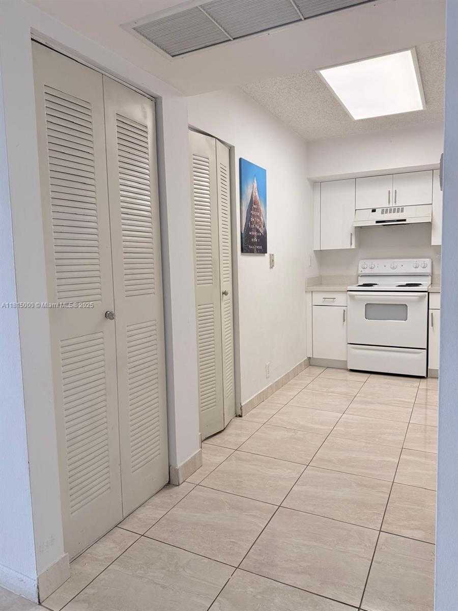 Small Image of 3300 NORTH EAST 191ST ST #905, Aventura Number 24