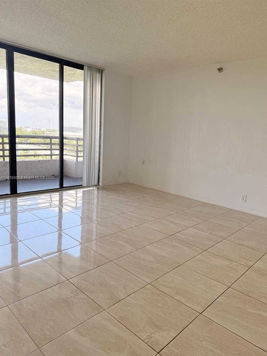 Small Image of 3300 NORTH EAST 191ST ST #905, Aventura Number 28