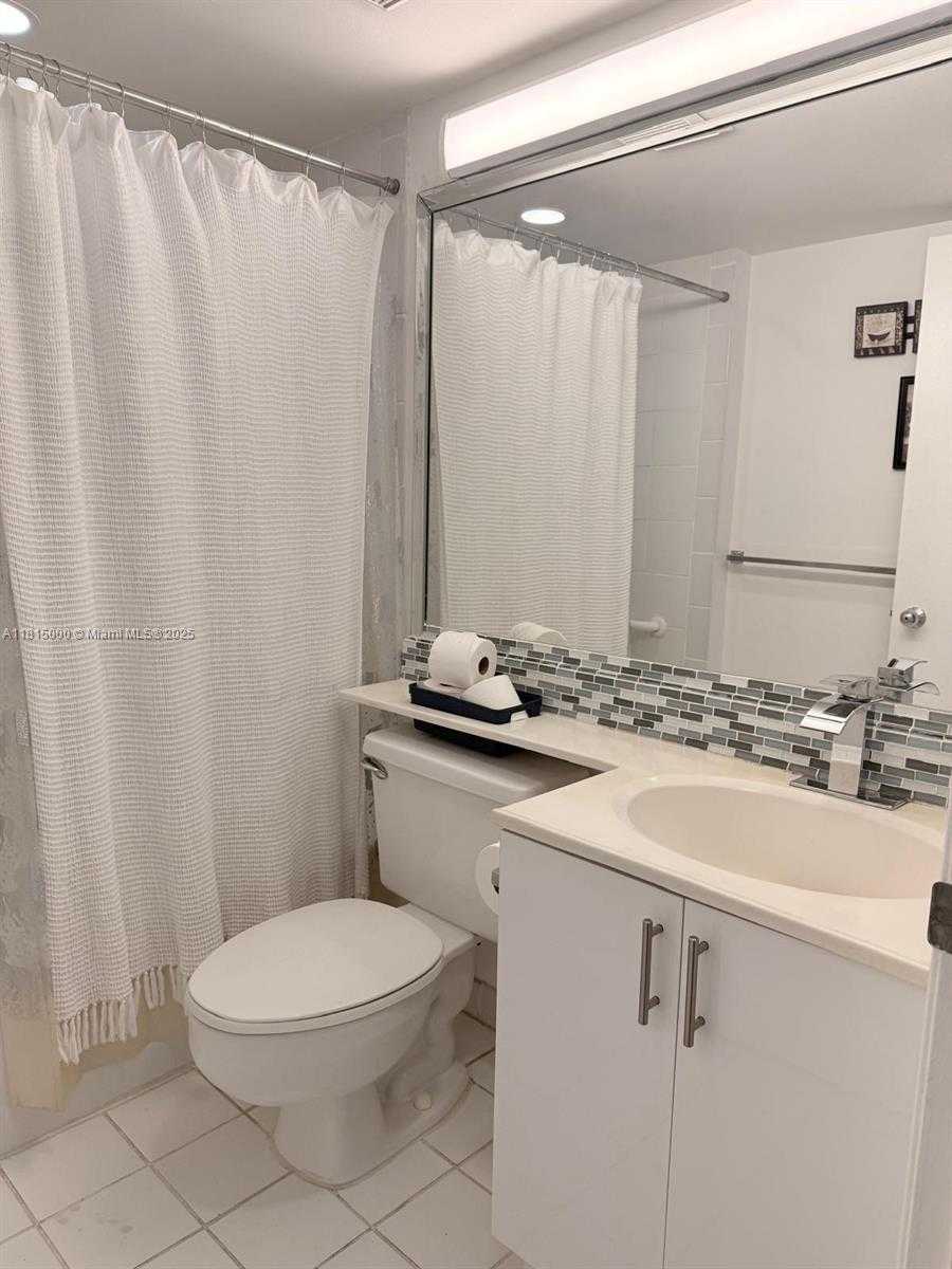 Small Image of 3300 NORTH EAST 191ST ST #905, Aventura Number 31