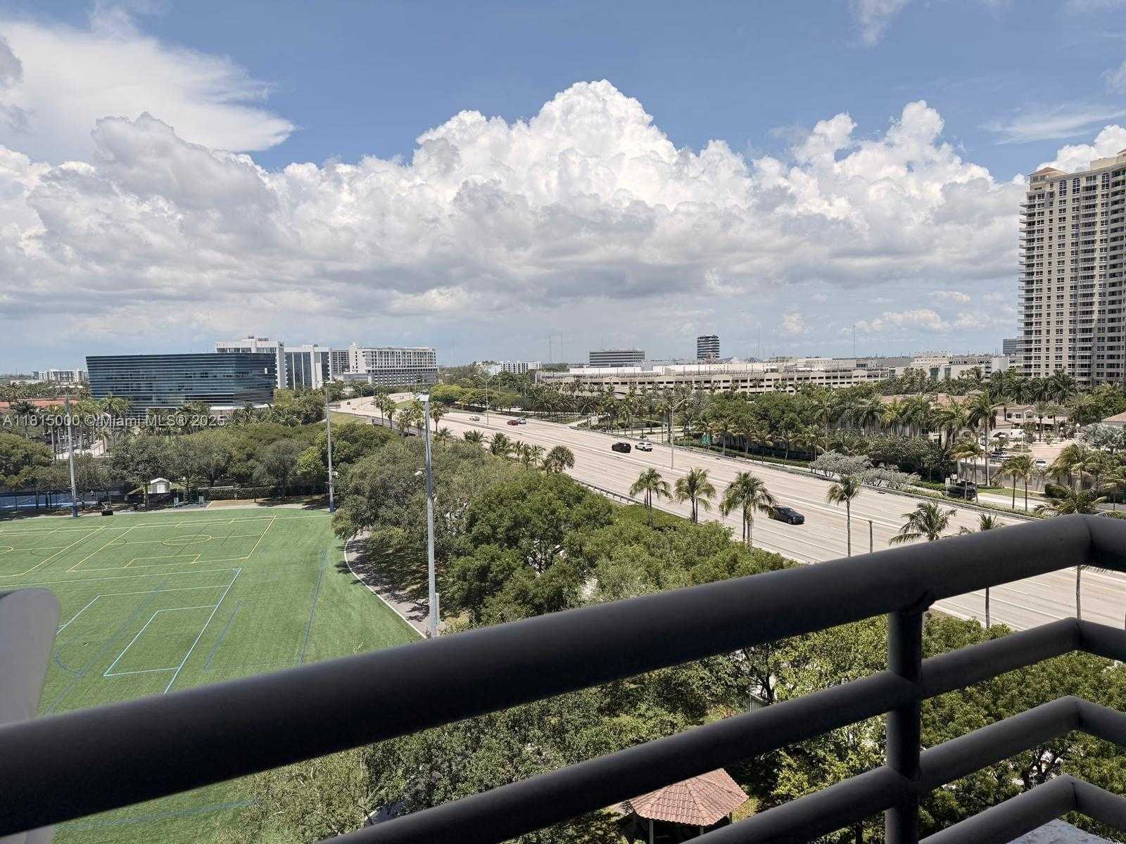 Small Image of 3300 NORTH EAST 191ST ST #905, Aventura Number 32