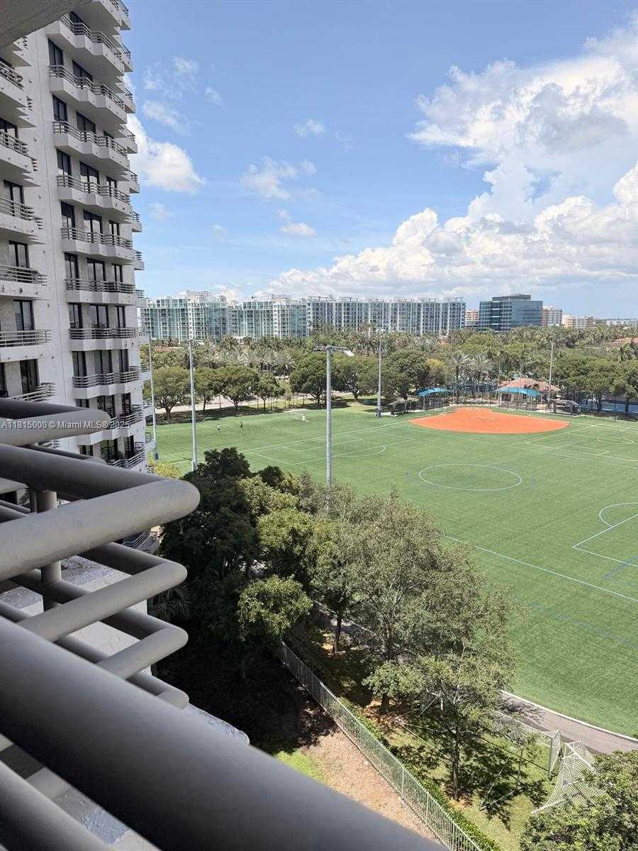 Small Image of 3300 NORTH EAST 191ST ST #905, Aventura Number 34