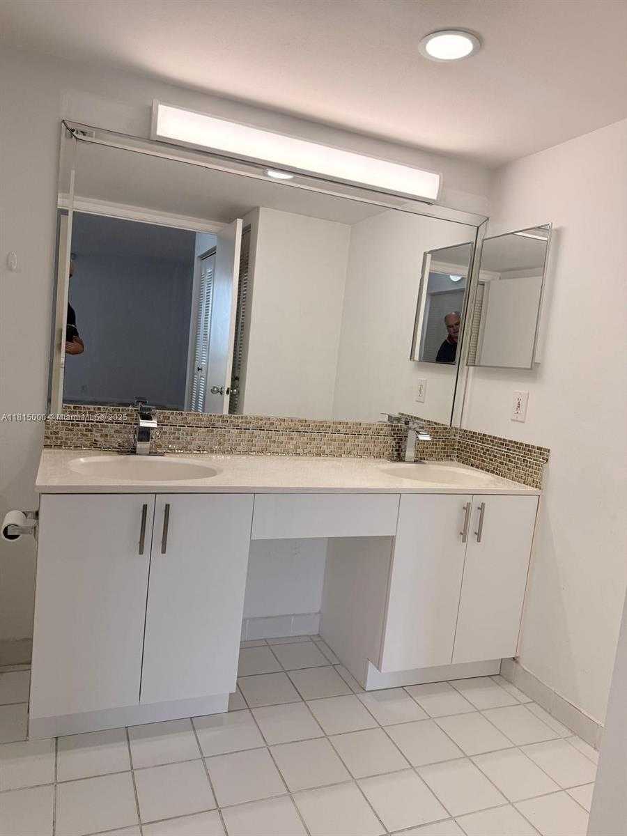 Small Image of 3300 NORTH EAST 191ST ST #905, Aventura Number 38