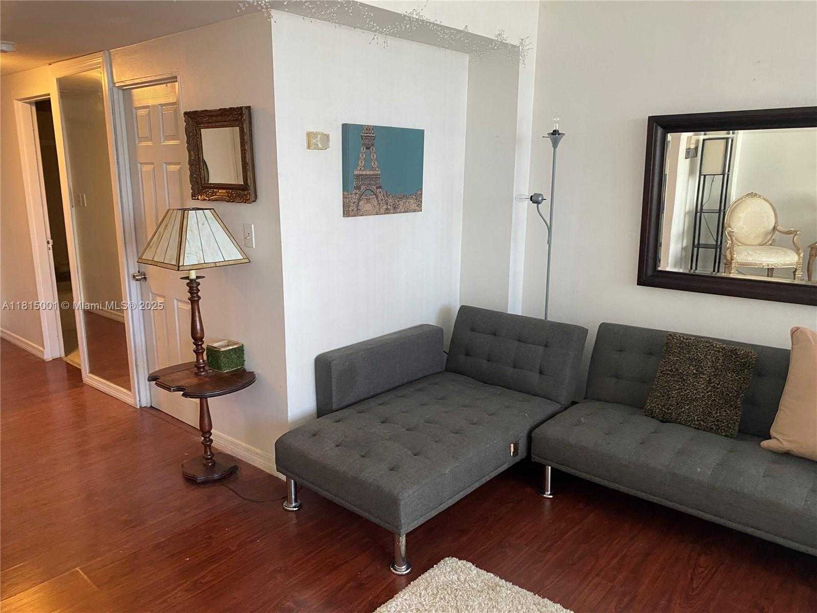 Small Image of 825 BRICKELL BAY DR #443, Miami Number 3