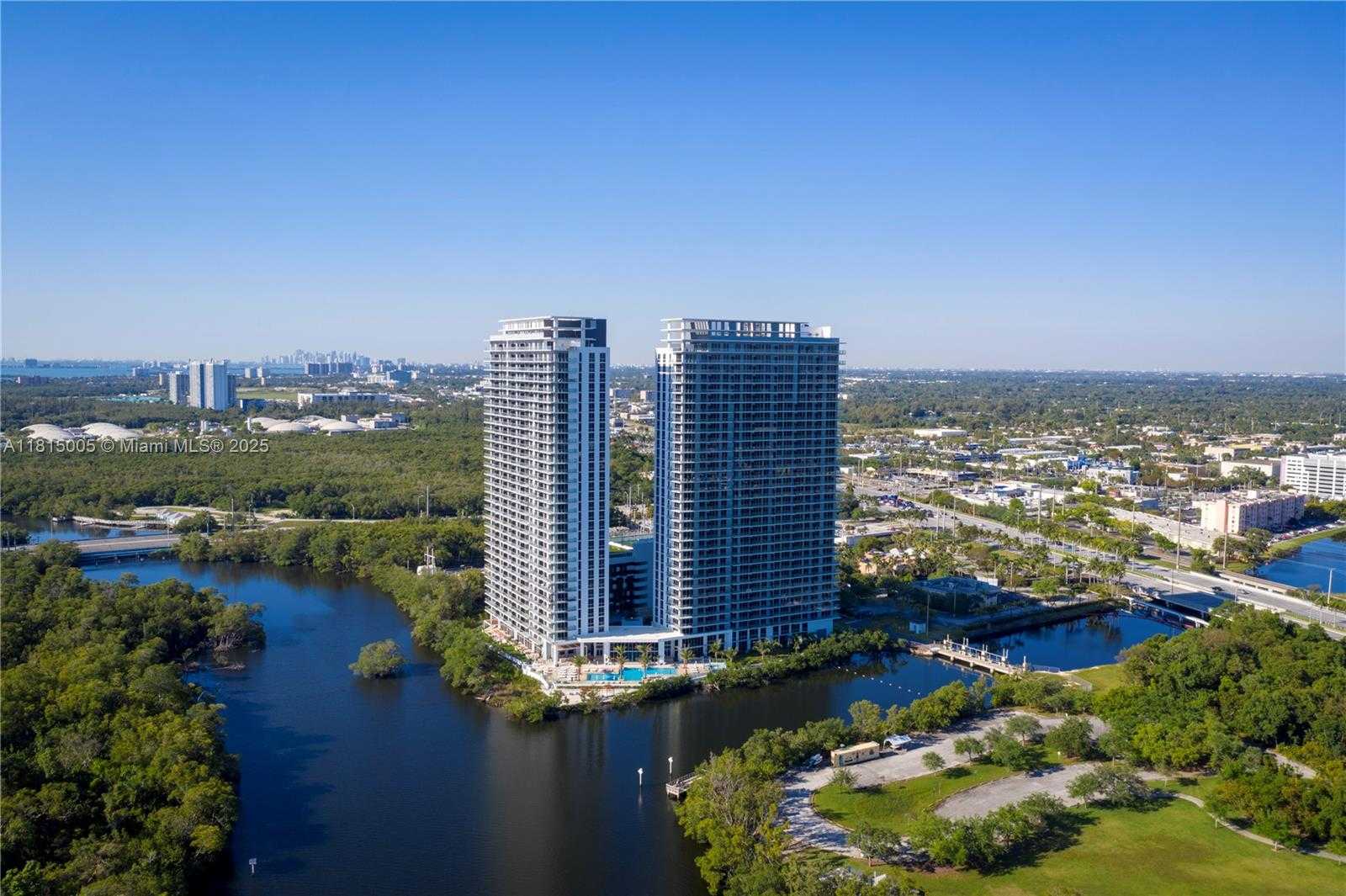Small Image of 16385 BISCAYNE BLVD #319, North Miami Beach Number 10