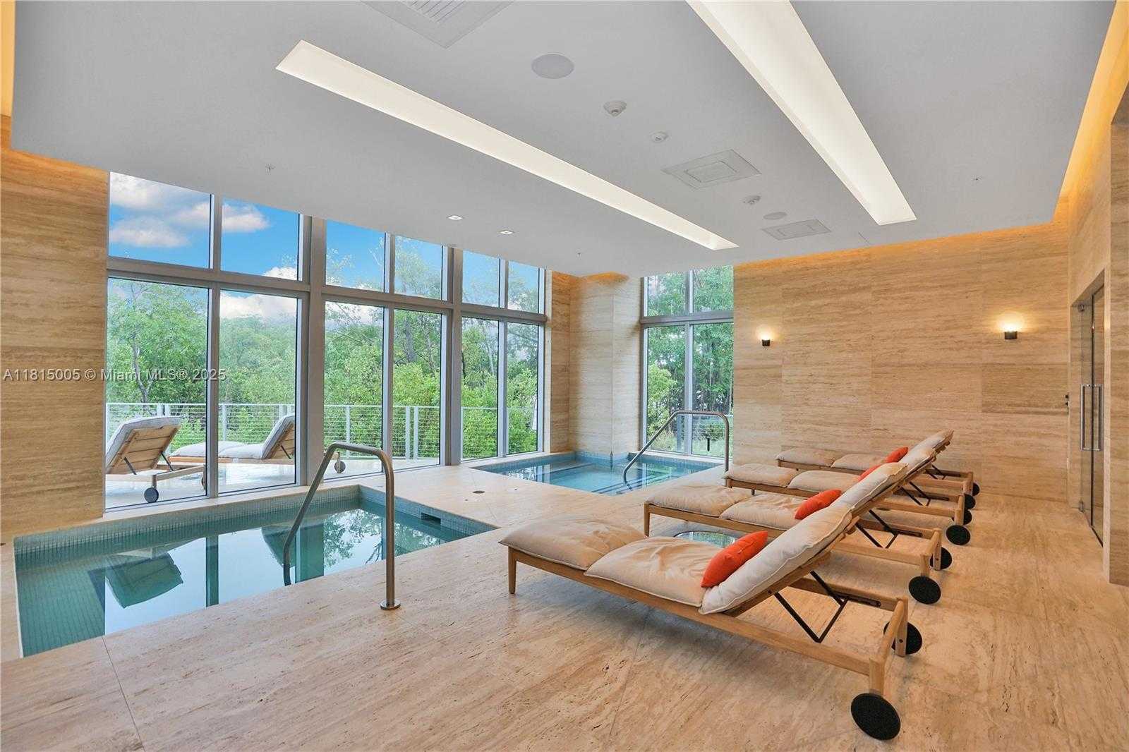 Small Image of 16385 BISCAYNE BLVD #319, North Miami Beach Number 11