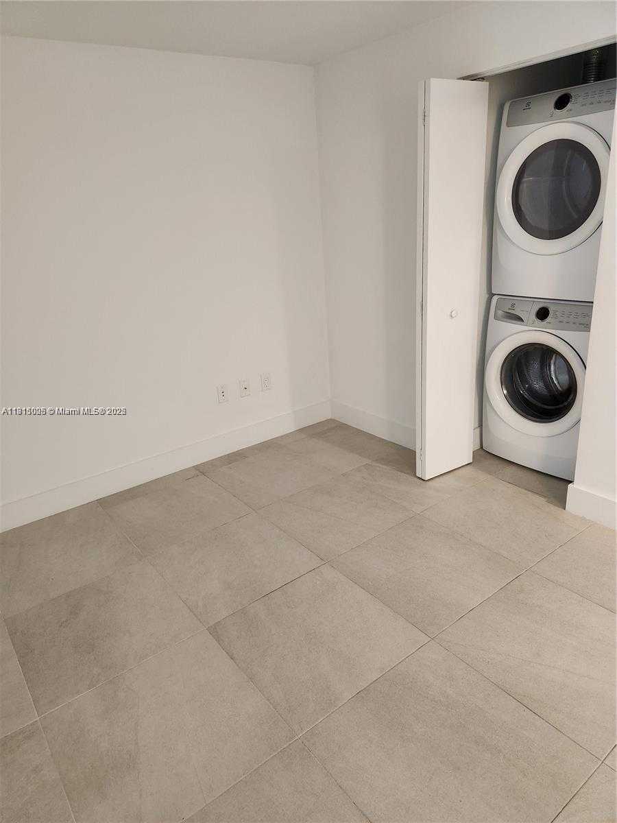 Small Image of 16385 BISCAYNE BLVD #319, North Miami Beach Number 5