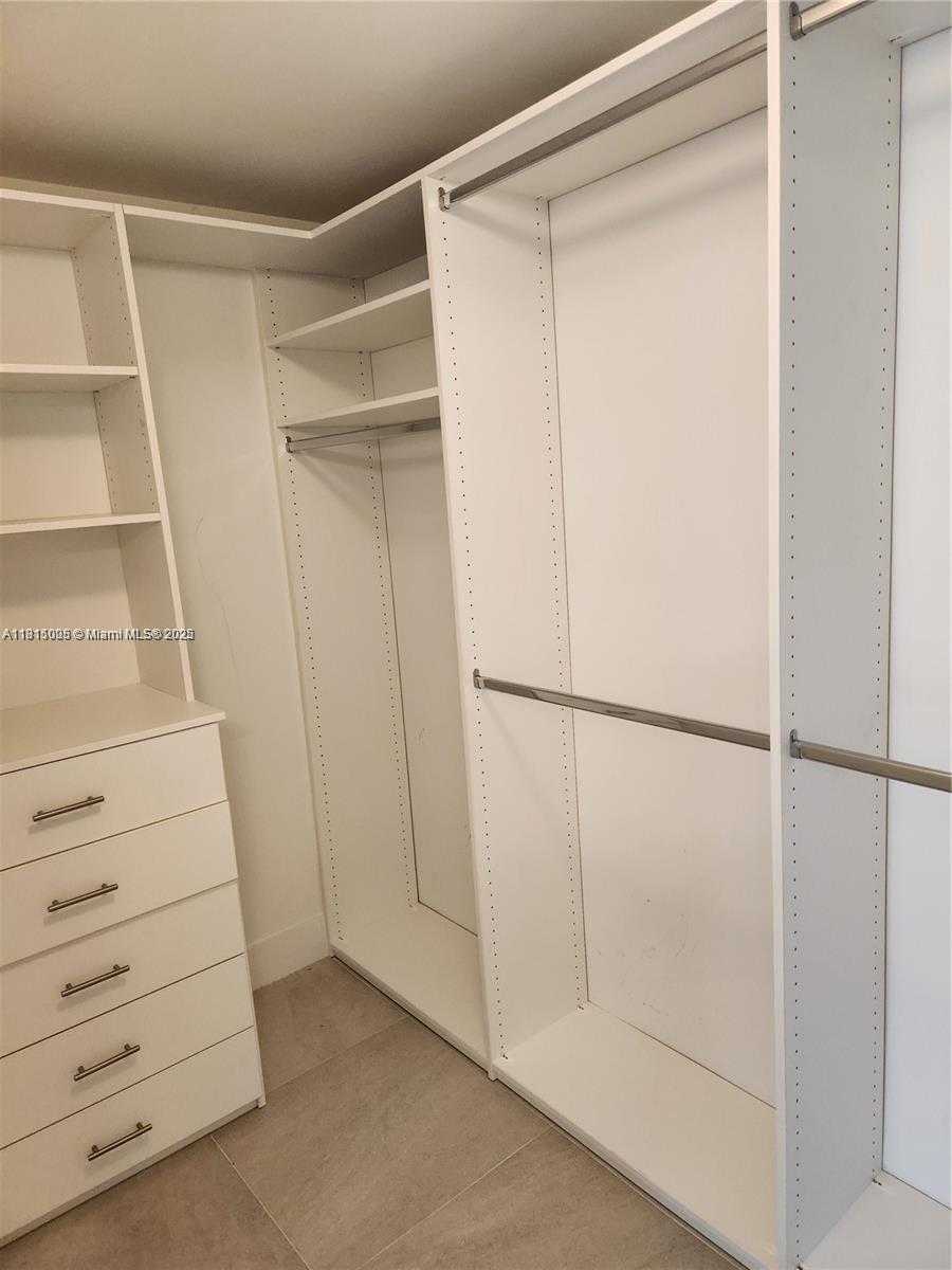 Small Image of 16385 BISCAYNE BLVD #319, North Miami Beach Number 7