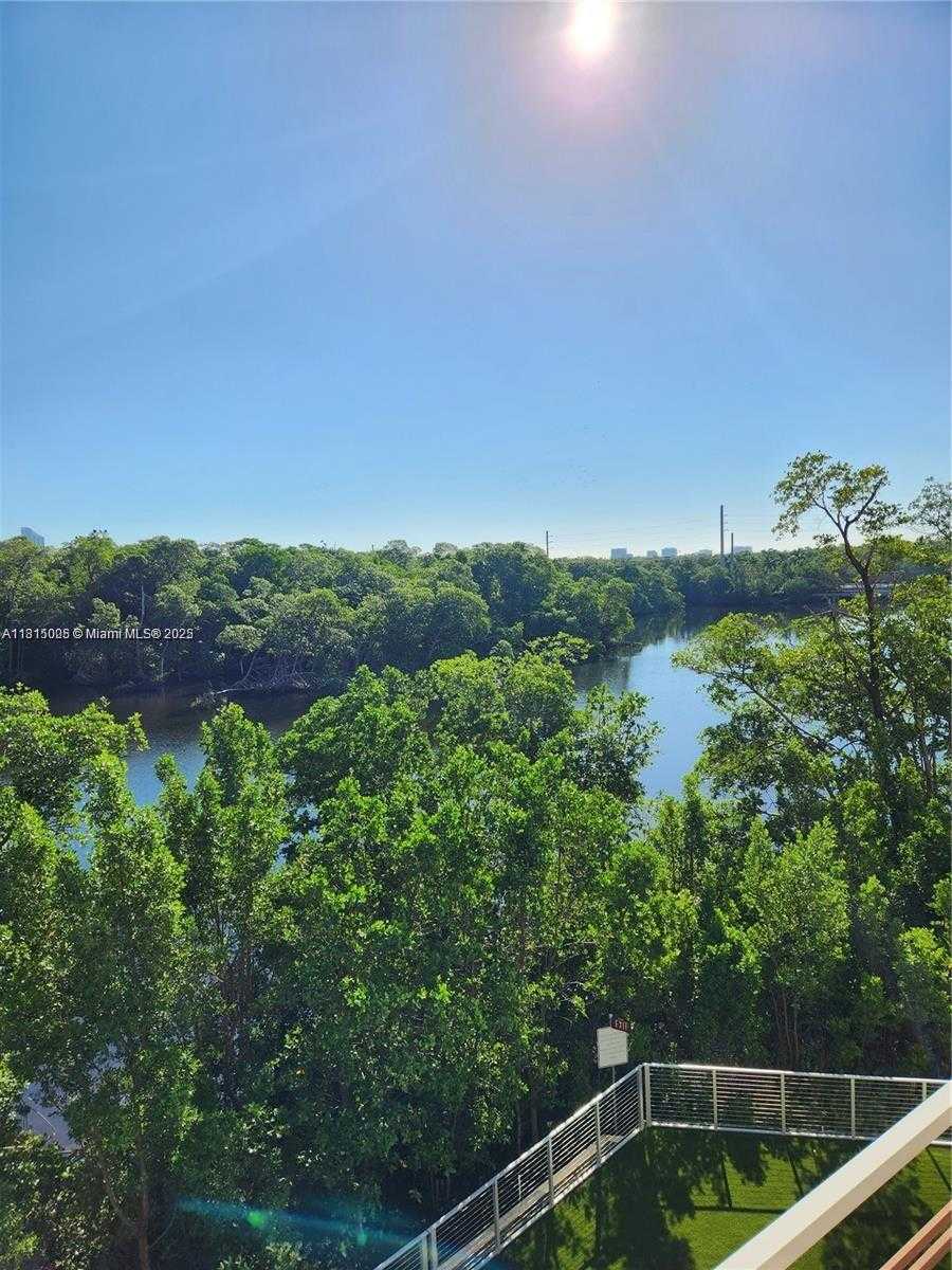 Small Image of 16385 BISCAYNE BLVD #319, North Miami Beach Number 8