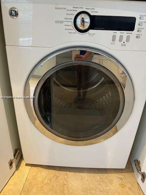 Small Image of 21220 HARBOR WAY #221-22, Aventura Number 19