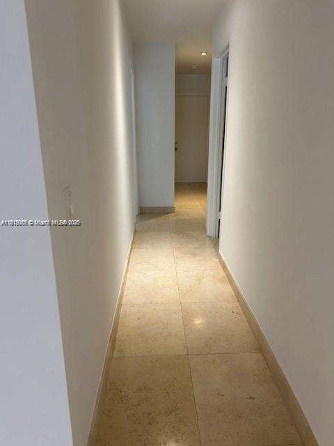 Small Image of 21220 HARBOR WAY #221-22, Aventura Number 29