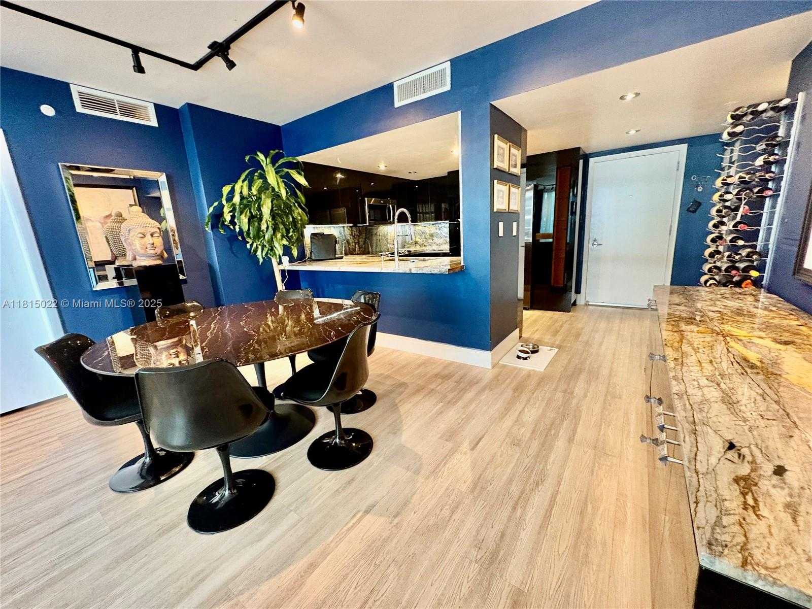 Small Image of 1800 NORTH BAYSHORE DR #3512, Miami Number 14