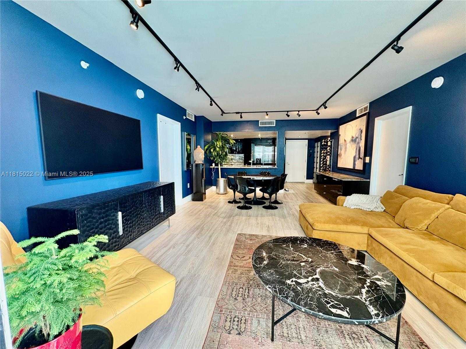 Small Image of 1800 NORTH BAYSHORE DR #3512, Miami Number 23