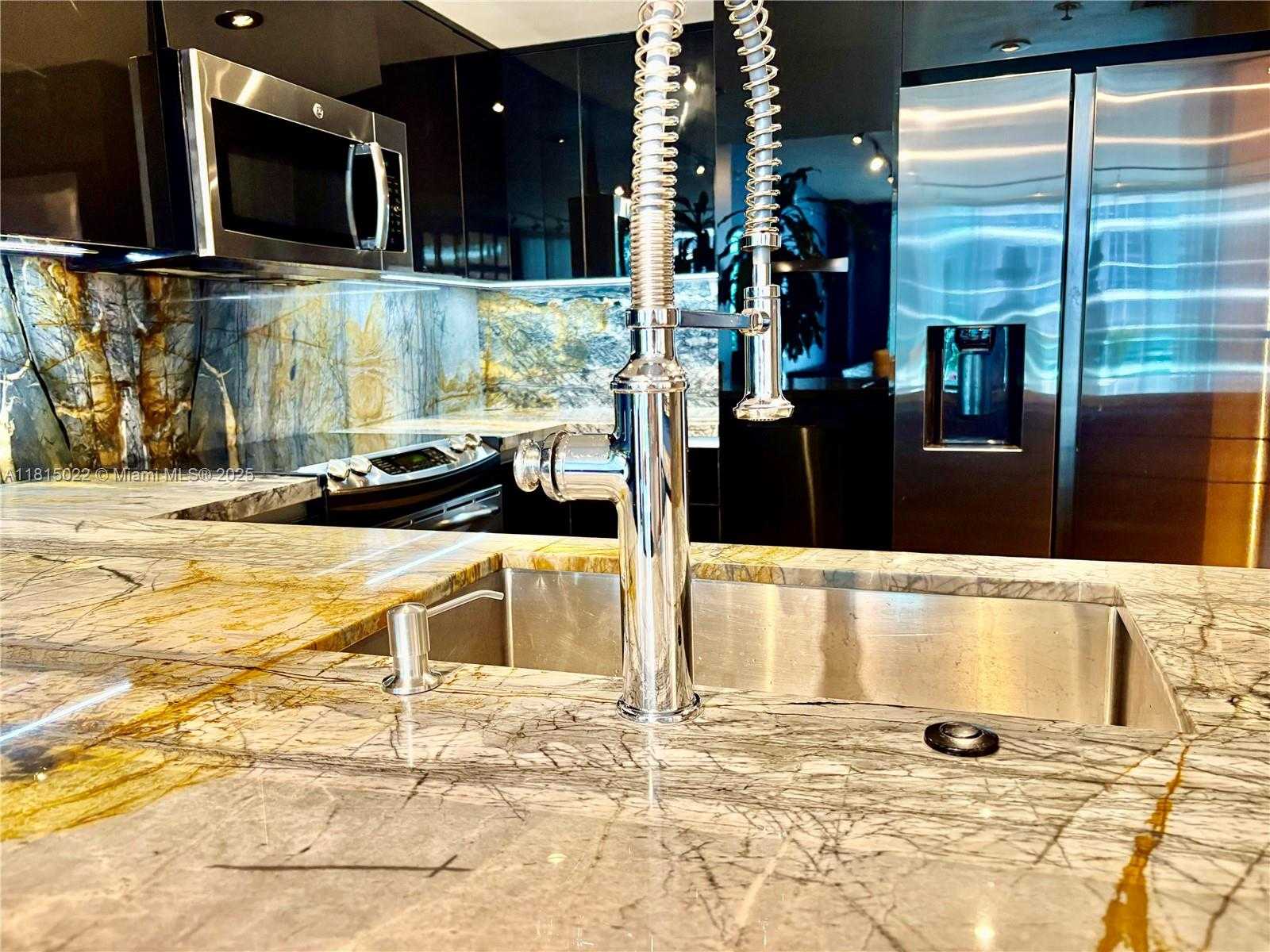 Small Image of 1800 NORTH BAYSHORE DR #3512, Miami Number 7