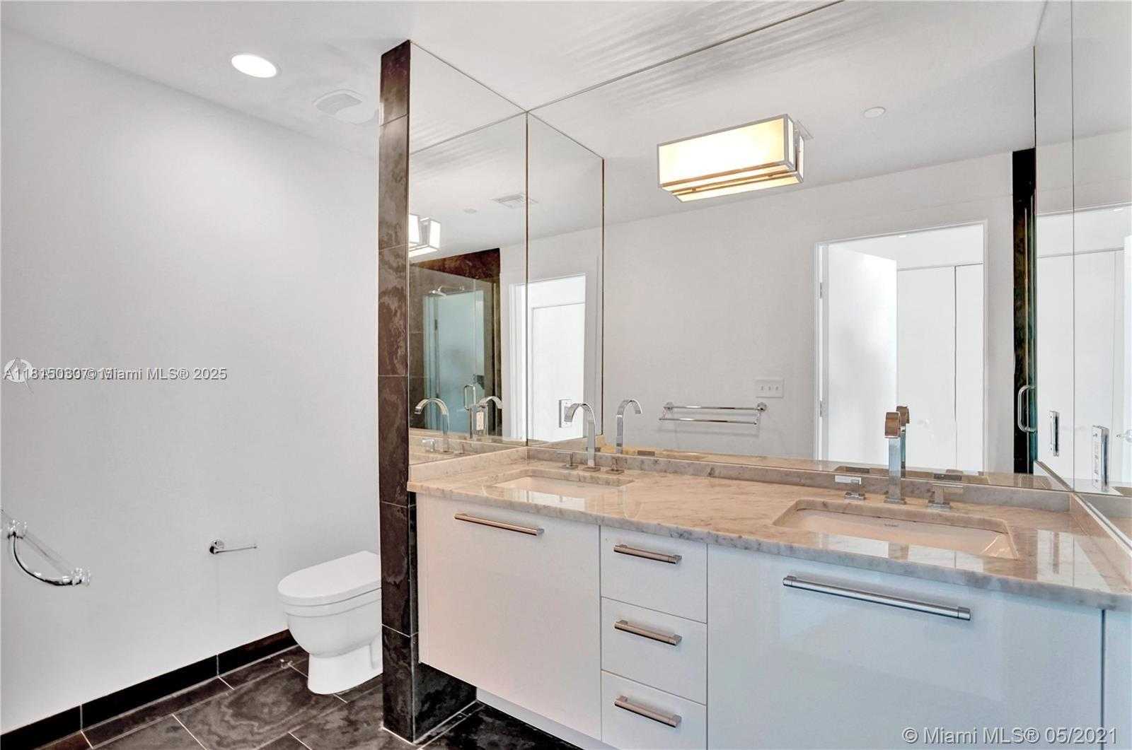 Small Image of 900 BISCAYNE BLVD #1905, Miami Number 14