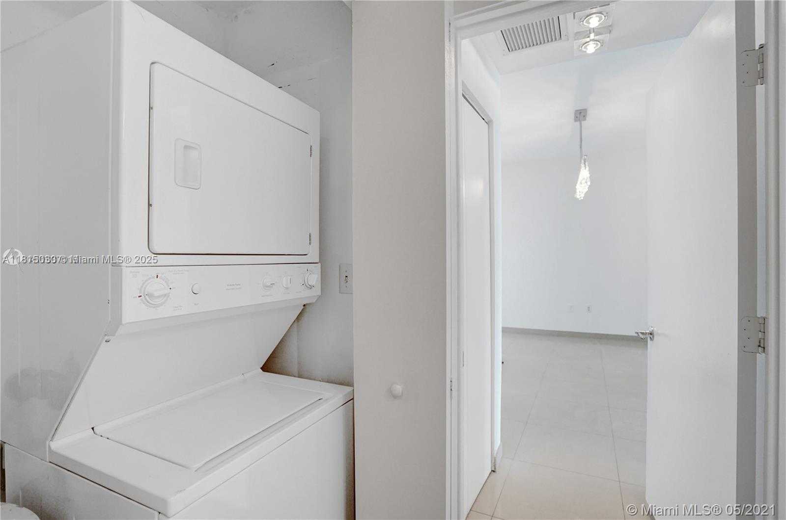 Small Image of 900 BISCAYNE BLVD #1905, Miami Number 17