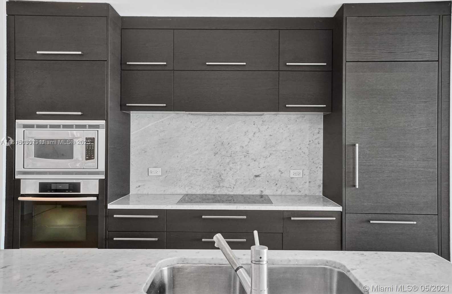 Small Image of 900 BISCAYNE BLVD #1905, Miami Number 2