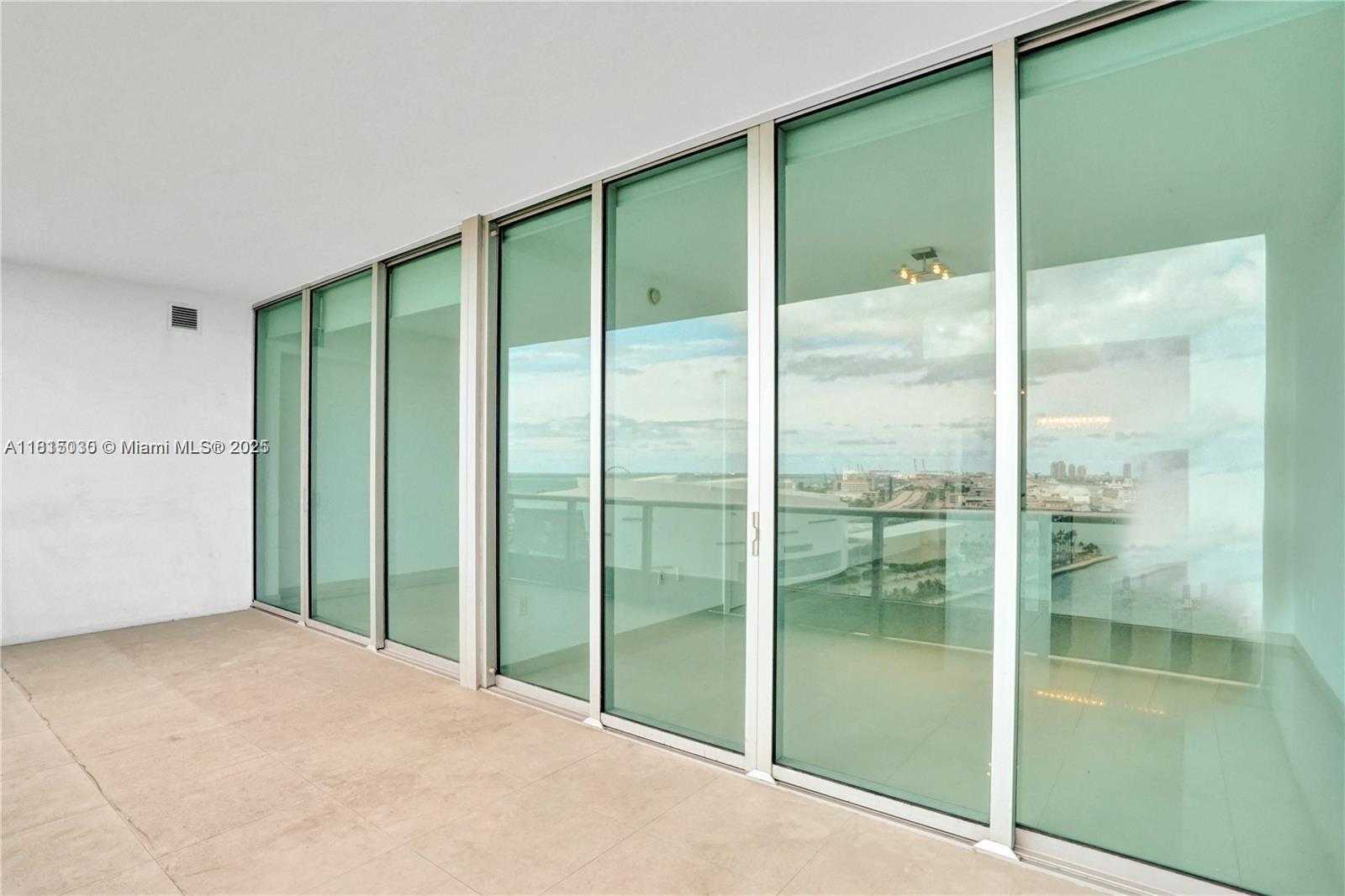 Small Image of 900 BISCAYNE BLVD #1905, Miami Number 23