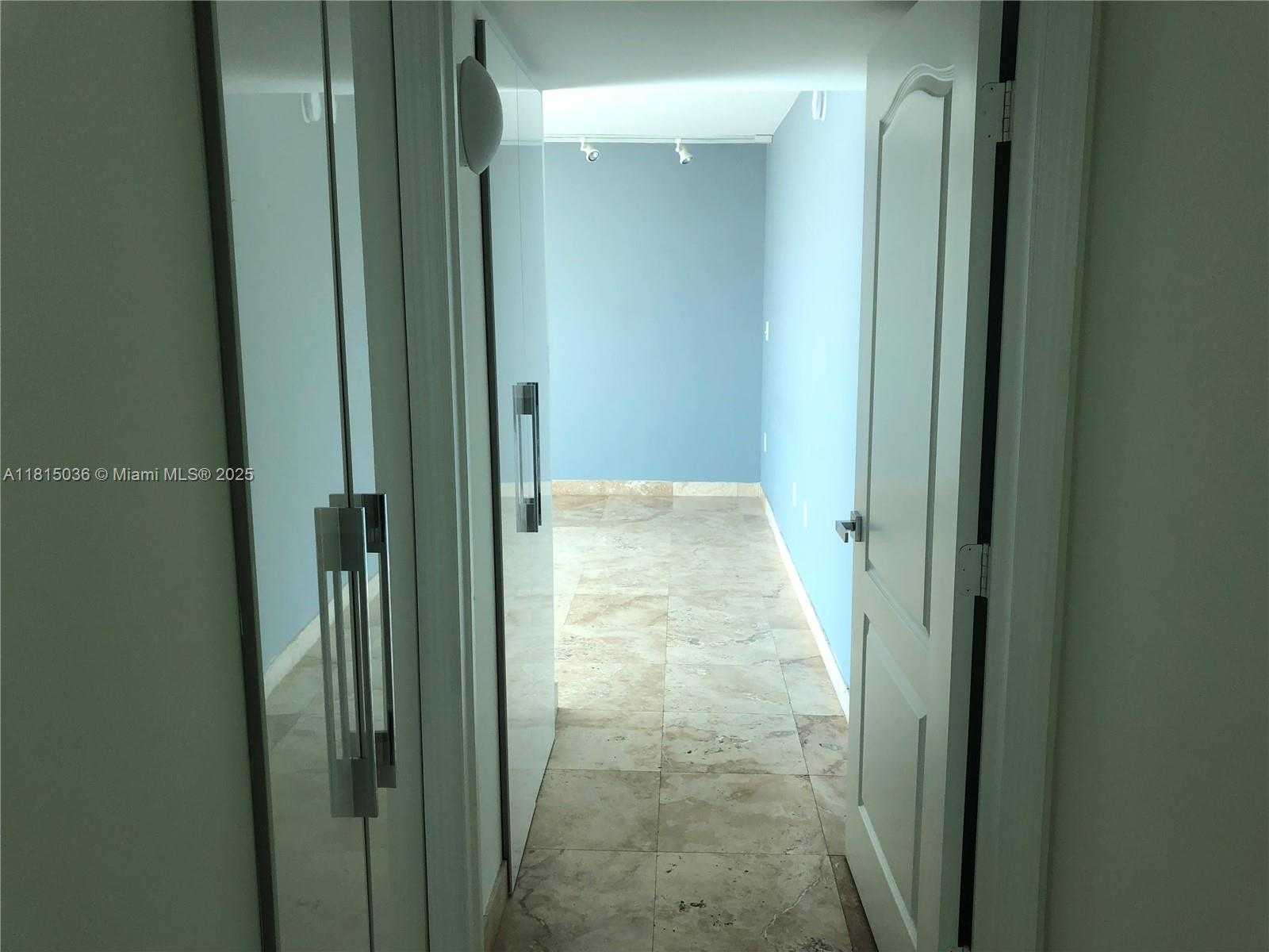 Small Image of 2101 BRICKELL AVE #1607, Miami Number 13