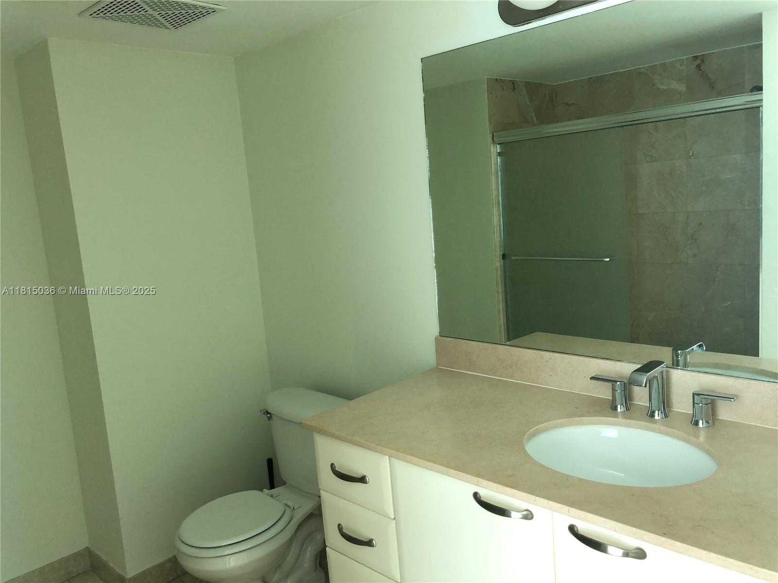 Small Image of 2101 BRICKELL AVE #1607, Miami Number 17